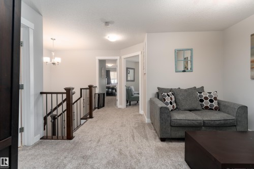 16805 55 Street Nw, Edmonton, AB - Indoor