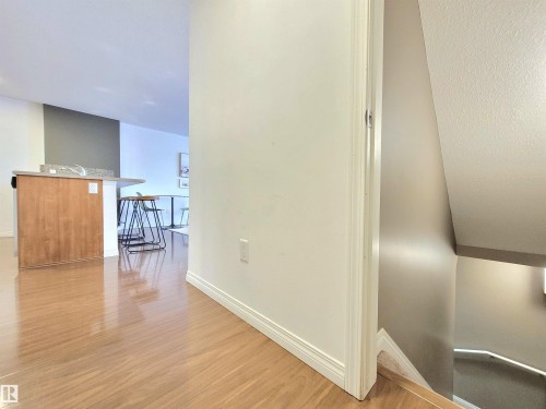 26 1623 Towne Centre Boulevard, Edmonton, AB - Indoor Photo Showing Other Room