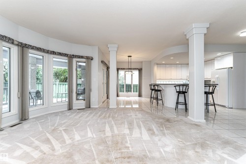 300 Ferris Way Nw, Edmonton, AB - Indoor