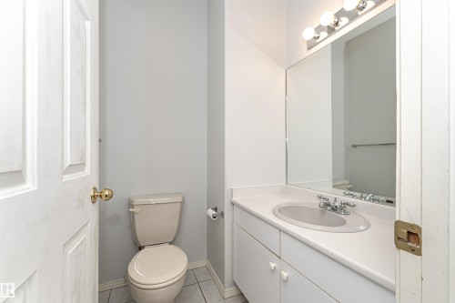 300 Ferris Way Nw, Edmonton, AB - Indoor Photo Showing Bathroom