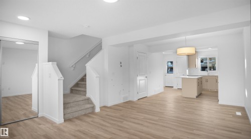 #21 3705 141 St Sw, Edmonton, AB - Indoor
