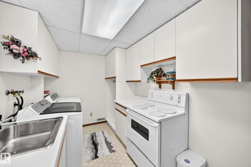 4129 43B Avenue, Leduc, AB - Indoor Photo Showing Laundry Room