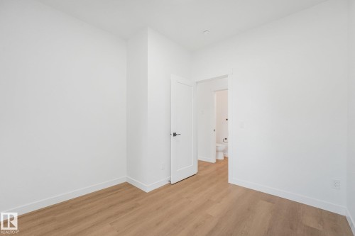 11307 46 Avenue Nw, Edmonton, AB - Indoor Photo Showing Other Room