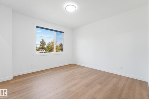 11307 46 Avenue Nw, Edmonton, AB - Indoor Photo Showing Other Room