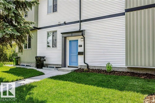 11307 46 Avenue Nw, Edmonton, AB - Outdoor