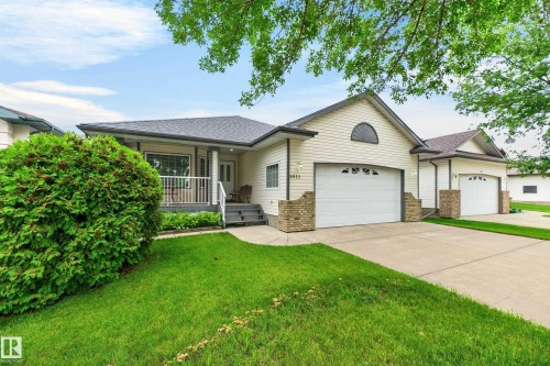 8011 164 Avenue Nw, Edmonton, AB - Outdoor With Deck Patio Veranda With Facade