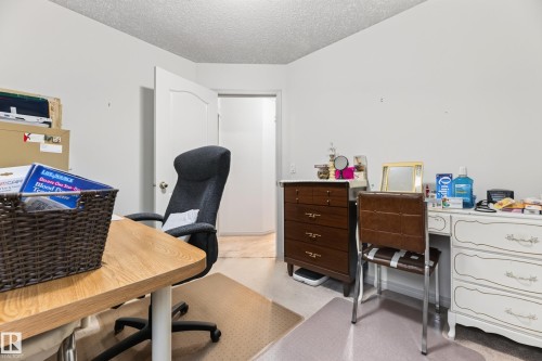 8011 164 Avenue Nw, Edmonton, AB - Indoor Photo Showing Office