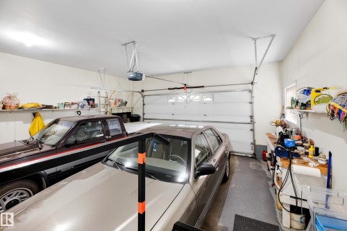 8011 164 Avenue Nw, Edmonton, AB - Indoor Photo Showing Garage