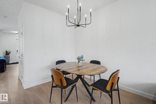 5745 Hawthorn Common Sw, Edmonton, AB - Indoor Photo Showing Dining Room