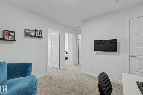 5745 Hawthorn Common Sw, Edmonton, AB - Indoor