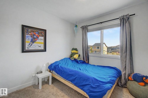 5745 Hawthorn Common Sw, Edmonton, AB - Indoor Photo Showing Bedroom