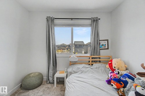 5745 Hawthorn Common Sw, Edmonton, AB - Indoor Photo Showing Bedroom