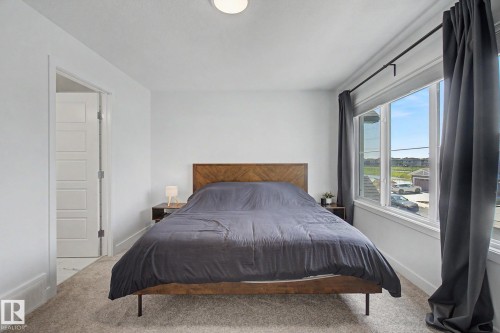 5745 Hawthorn Common Sw, Edmonton, AB - Indoor Photo Showing Bedroom
