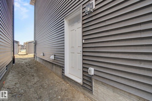 5745 Hawthorn Common Sw, Edmonton, AB - Outdoor