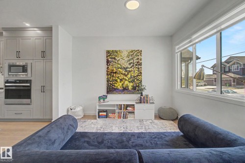 5745 Hawthorn Common Sw, Edmonton, AB - Indoor