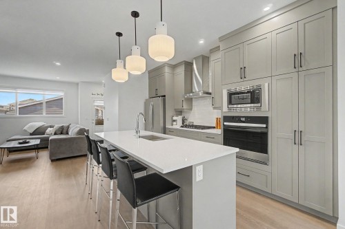 5745 Hawthorn Common Sw, Edmonton, AB - Indoor Photo Showing Kitchen With Upgraded Kitchen