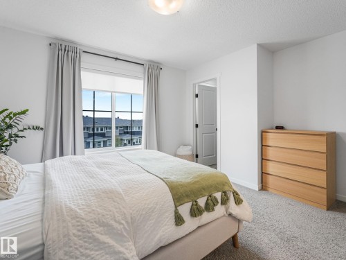 1061 Cy Becker Road Nw, Edmonton, AB - Indoor Photo Showing Bedroom