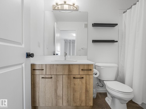 1061 Cy Becker Road Nw, Edmonton, AB - Indoor Photo Showing Bathroom