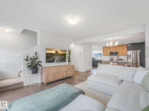 1061 Cy Becker Road Nw, Edmonton, AB - Indoor Photo Showing Living Room