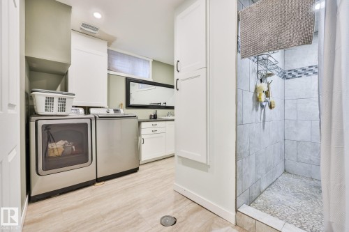 10415 163 Street Nw, Edmonton, AB - Indoor Photo Showing Laundry Room