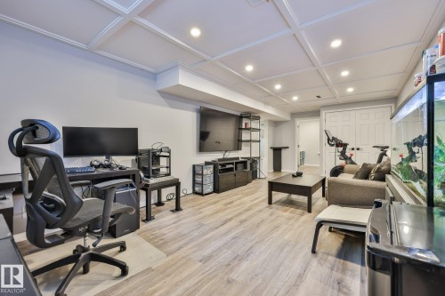 10415 163 Street Nw, Edmonton, AB - Indoor Photo Showing Office