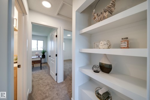 10343 172 Avenue Nw, Edmonton, AB - Indoor Photo Showing Other Room