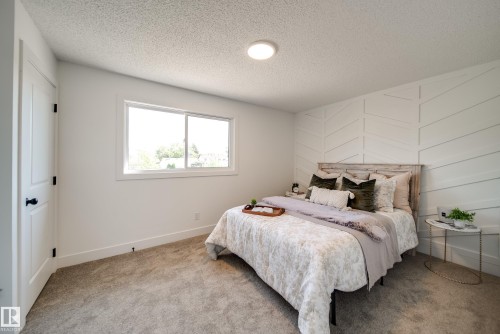 10343 172 Avenue Nw, Edmonton, AB - Indoor Photo Showing Bedroom