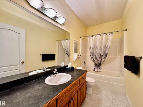 3806 44A Avenue, Drayton Valley, AB - Indoor Photo Showing Bathroom