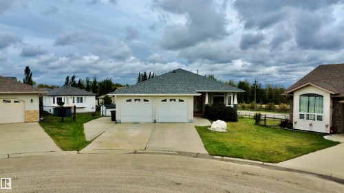 3806 44A Avenue, Drayton Valley, AB - Outdoor