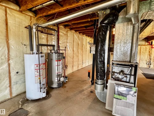 3806 44A Avenue, Drayton Valley, AB - Indoor Photo Showing Basement