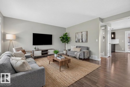 #31 7289 South Terwillegar Dr Nw, Edmonton, AB - Indoor Photo Showing Living Room