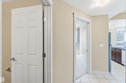 Neutral wall paint throughout - 