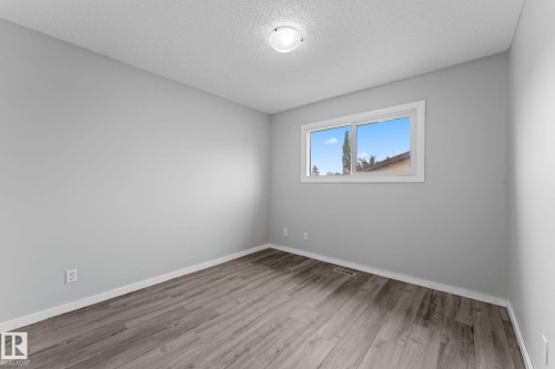 3019 139 Avenue Nw, Edmonton, AB - Indoor Photo Showing Other Room