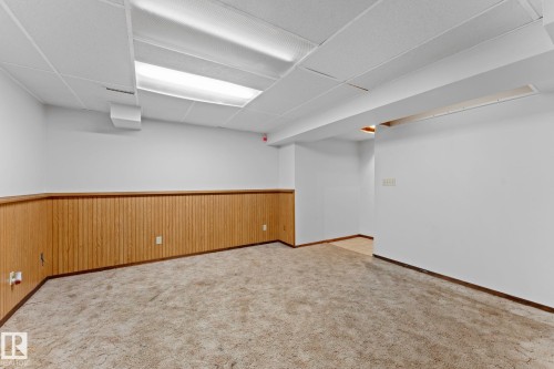 3019 139 Avenue Nw, Edmonton, AB - Indoor