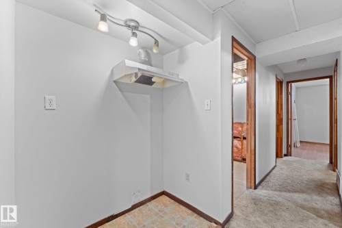 3019 139 Avenue Nw, Edmonton, AB - Indoor Photo Showing Other Room