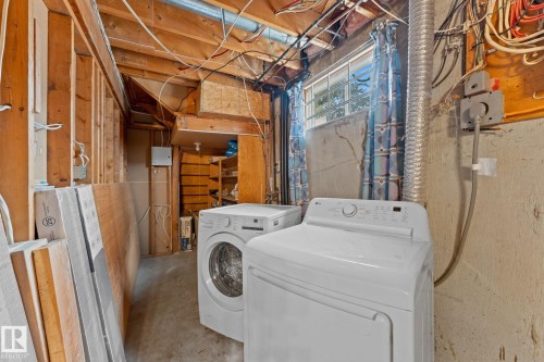 3019 139 Avenue Nw, Edmonton, AB - Indoor Photo Showing Laundry Room
