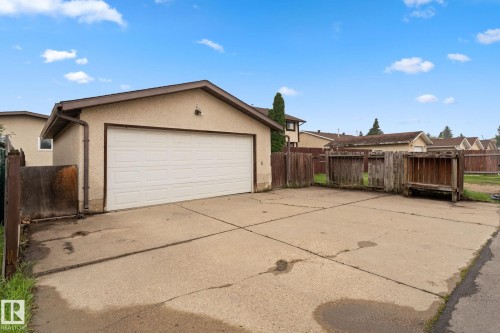 3019 139 Avenue Nw, Edmonton, AB - Outdoor With Exterior