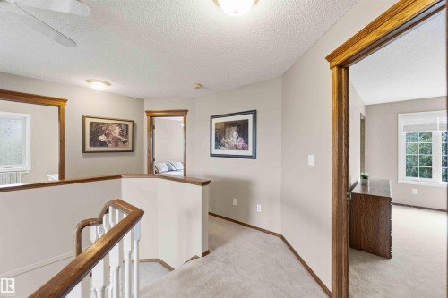 1080 Wedgewood Boulevard Nw, Edmonton, AB - Indoor Photo Showing Other Room