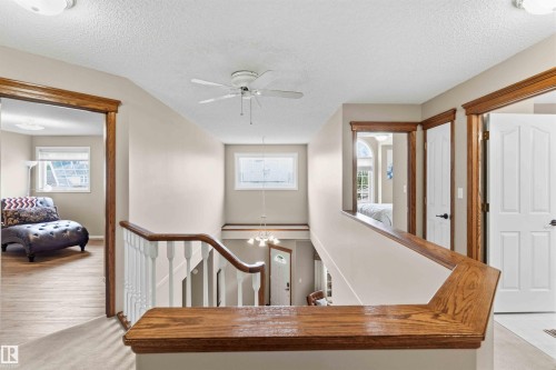 1080 Wedgewood Boulevard Nw, Edmonton, AB - Indoor Photo Showing Other Room
