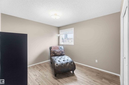 1080 Wedgewood Boulevard Nw, Edmonton, AB - Indoor