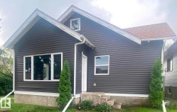 5015 52 Avenue  Mundare, AB T0B 3H0