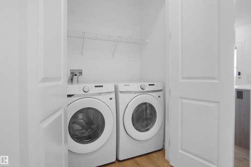 7523 Observer Lane Nw, Edmonton, AB - Indoor Photo Showing Laundry Room