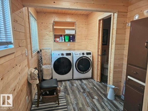 57230 Range Road 25, Rural Barrhead County, AB - Indoor Photo Showing Laundry Room