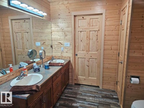 57230 Range Road 25, Rural Barrhead County, AB - Indoor Photo Showing Bathroom