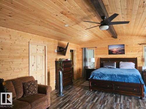 57230 Range Road 25, Rural Barrhead County, AB - Indoor Photo Showing Bedroom