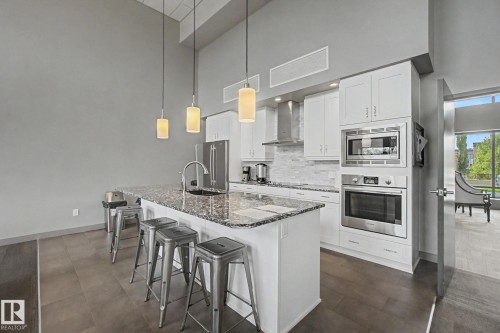 #810 200 Bellerose Dr, St. Albert, AB - Indoor Photo Showing Kitchen With Upgraded Kitchen