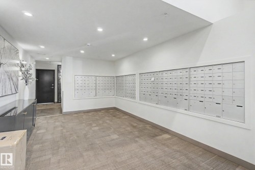 #810 200 Bellerose Dr, St. Albert, AB - Indoor Photo Showing Other Room