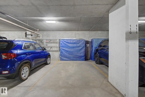 #810 200 Bellerose Dr, St. Albert, AB - Indoor Photo Showing Garage