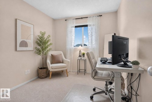 Neutral-toned room featuring light-colored carpeting and pale walls - 191 Brookview Place, Stony Plain, AB - Indoor Photo Showing Office