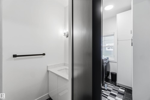 Welcome to #67 230 Edgemont Road NW - #67 230 Edgemont Rd Nw, Edmonton, AB - Indoor Photo Showing Bathroom